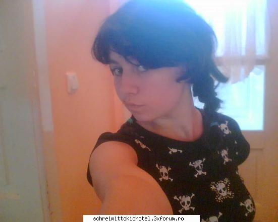 ^^^Aaaaaa aterizez sh YO p aici...O.o^^^ - ah..2 coditze.. :D - --= Poze cu noi =--