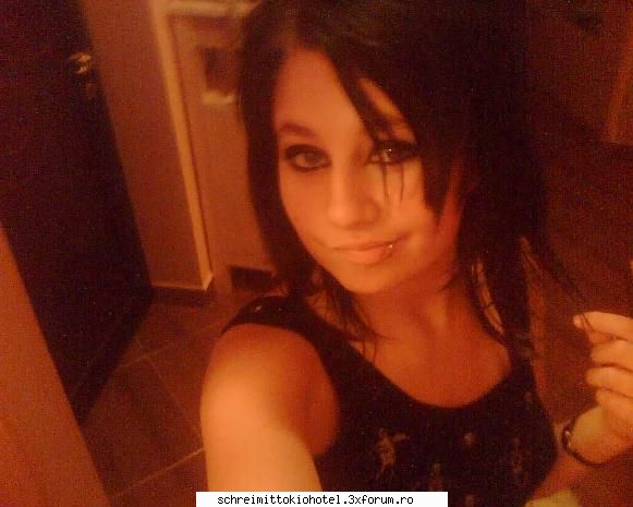 ^^^Aaaaaa aterizez sh YO p aici...O.o^^^ - and another one.. :D - --= Poze cu noi =--