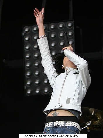 Pics With Bill Kaulitz - lasa ka de akuma bill ia lectii de f***t de la - .."Galerie"..
