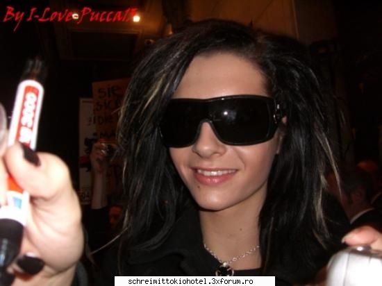 Pics With Bill Kaulitz - eu va numerotez pozele . :D 1 - .."Galerie"..