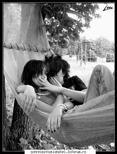 Poze cu EMO people - de une o aparut? - ==> EMOtional People <==