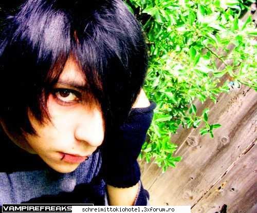 Poze cu EMO people - ~screamo hardcore bublles - ==> EMOtional People <==