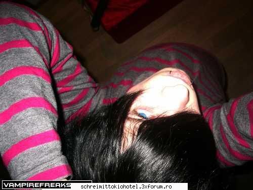Poze cu EMO people - npc mey.. ..vaiiii c bun ii tipu' asta - ==> EMOtional People <==