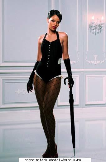 Rihanna - Biografie Robyn Rihanna Fenty (nascuta in 1988 pe - >:P Pop-R&B >:P