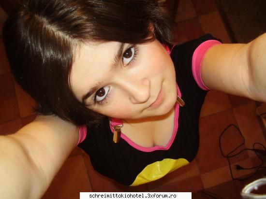 Uuhuu...aterizeaza ji gaina atomik =))=)) - Ink una Nu va speriatzi , sunt doar io - --= Poze cu noi =--